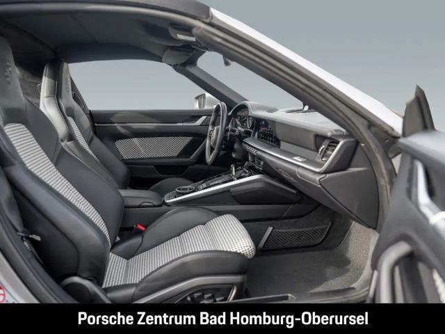 Porsche 992 4S Coupé Targa