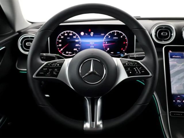 Mercedes-Benz C 200 C 200 d Sedan