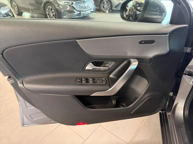 Mercedes-Benz A 160 Progressive