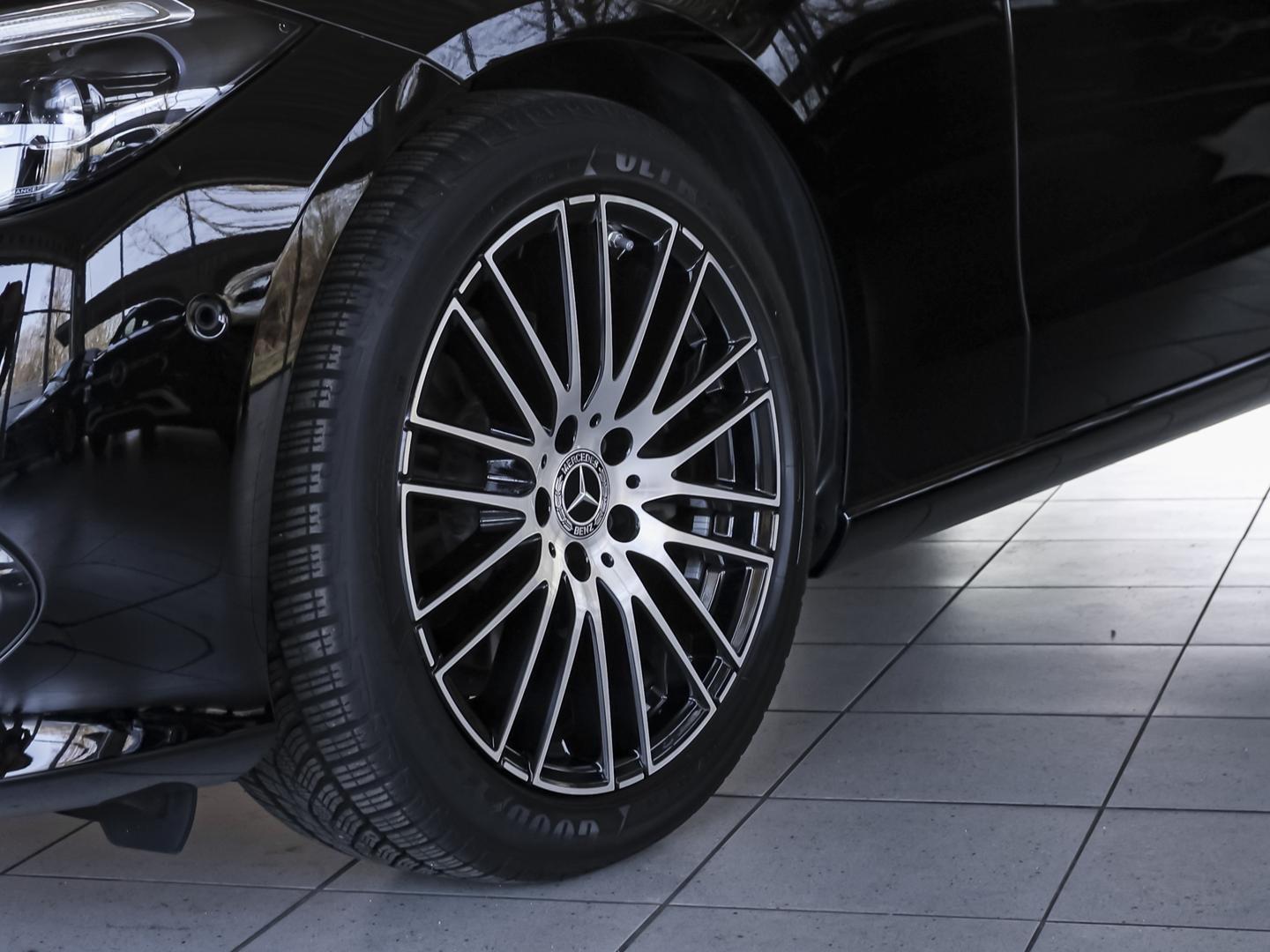 Mercedes-Benz C 180 AVANTGARDE Estate