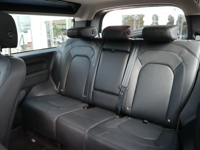 Land Rover Defender 90 S