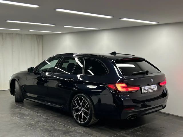 BMW 530 530d M-Sport Touring xDrive