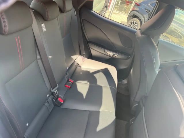 Lexus LBX E-Four Emotion