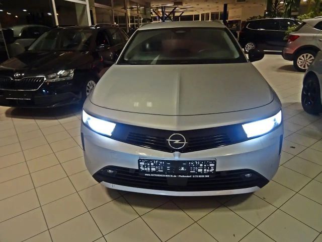 Opel Astra Business Elegance Sports Tourer