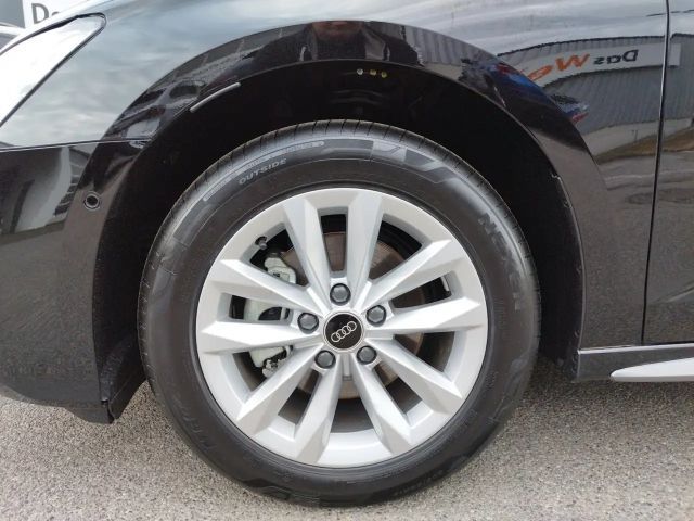 Audi A3 30 TFSI Sedan