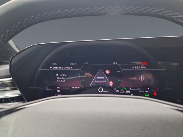 Audi A6 Avant Quattro S-Tronic