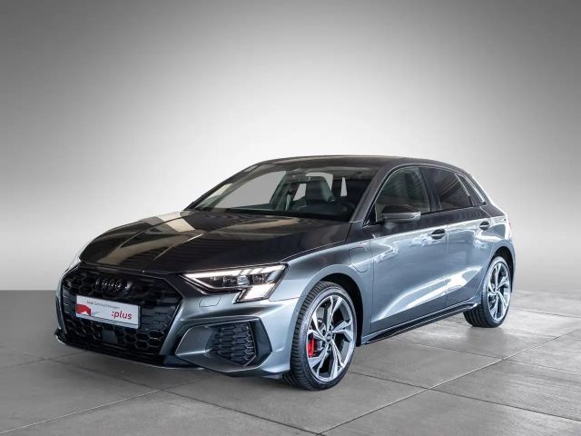 Audi A3 45 TFSI Hybride S-Line Sedan