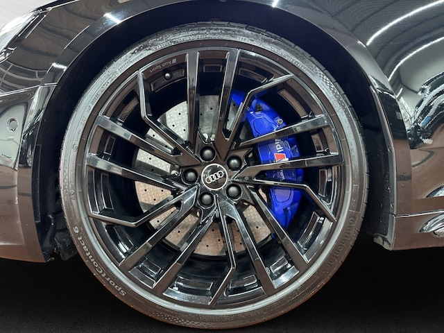 Audi RS4 Avant Quattro