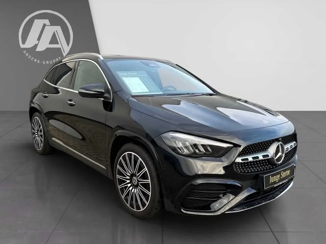 Mercedes-Benz GLA 200 AMG Line GLA 200 d
