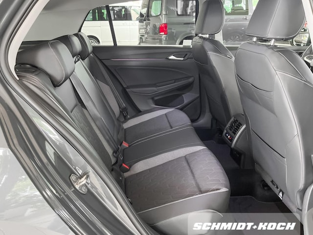 Volkswagen Golf 1.5 eTSI DSG