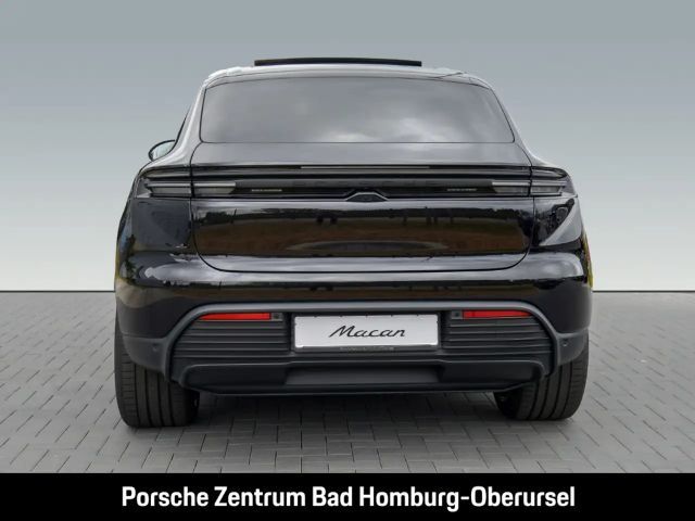 Porsche Macan 4