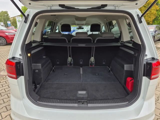 Volkswagen Touran DSG Highline