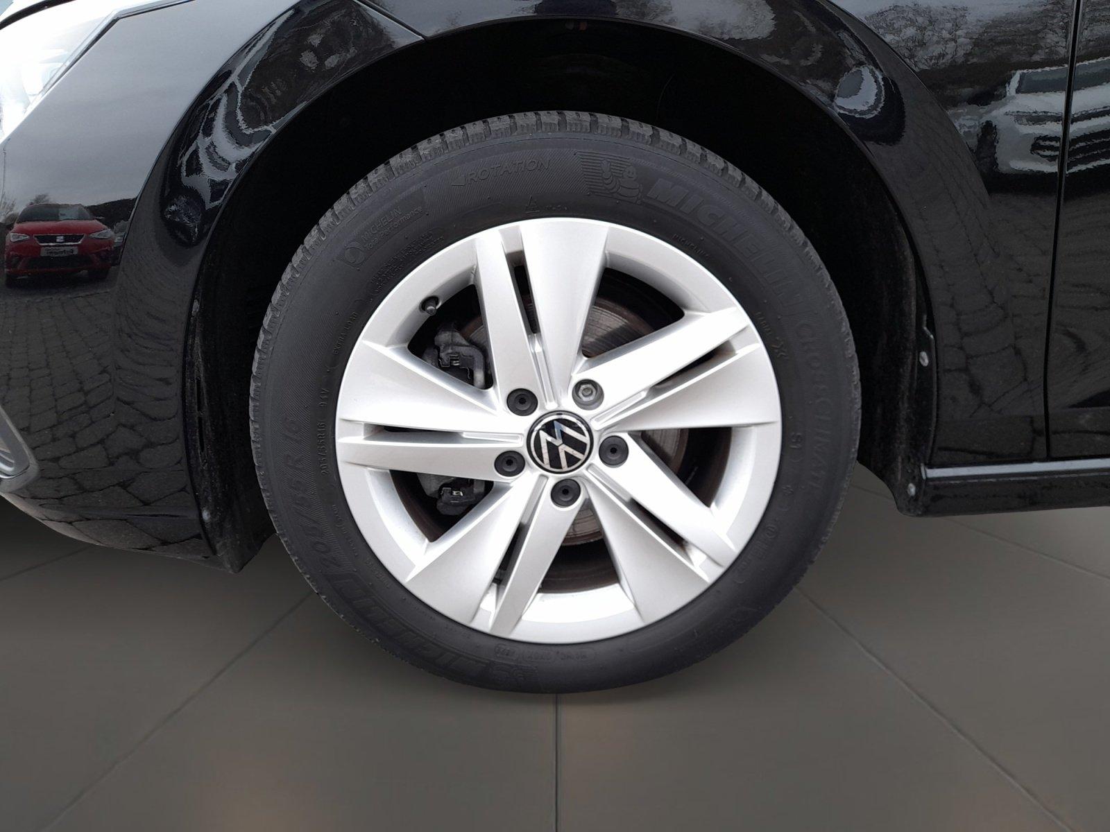 Volkswagen Golf 1.5 TSI Golf VIII Life