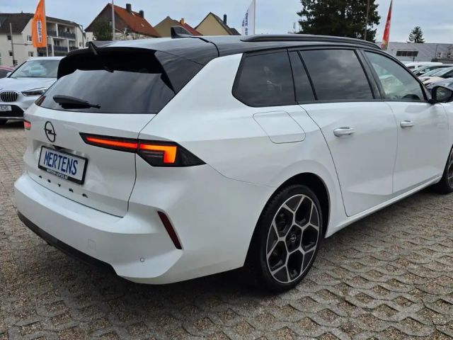 Opel Astra Sports Tourer Ultimate
