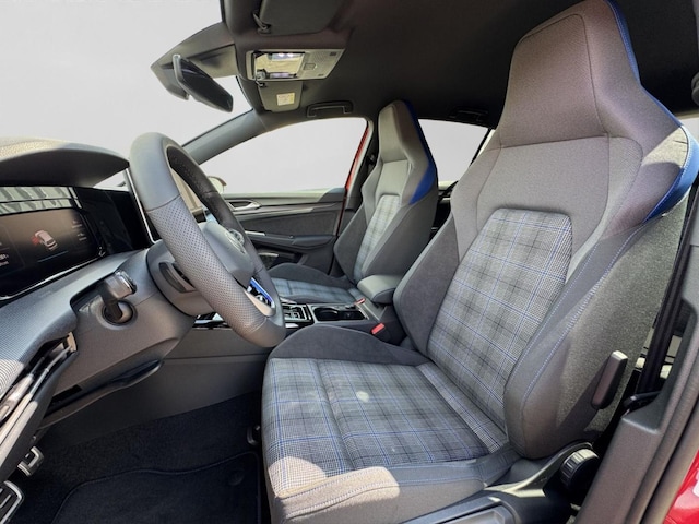 Volkswagen Golf GTE IQ.Drive Style