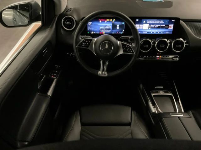 Mercedes-Benz B 200 B 200 d Progressive