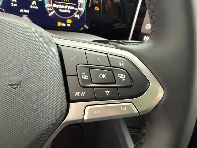 Volkswagen Golf Business DSG Variant