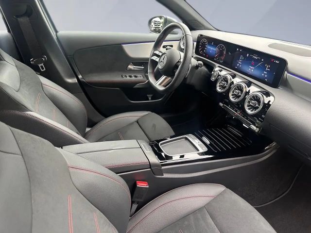 Mercedes-Benz A 200 AMG Line