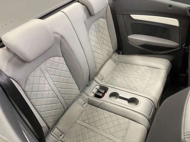 Audi A5 35 TDI Cabriolet S-Line