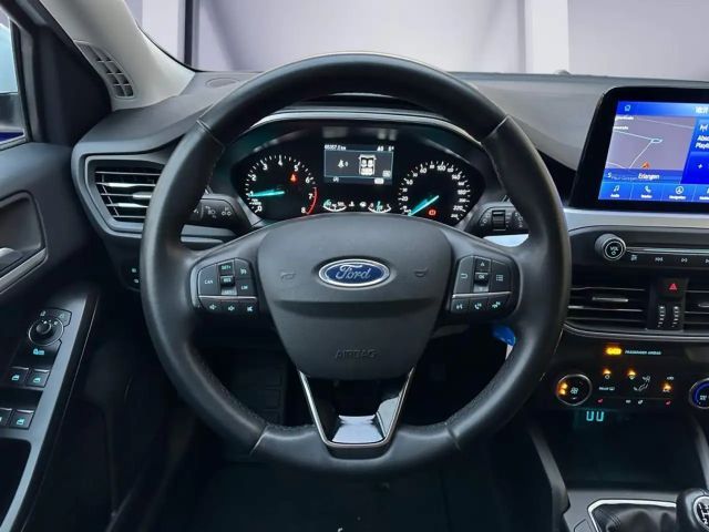 Ford Focus Cool & Connect Wagon