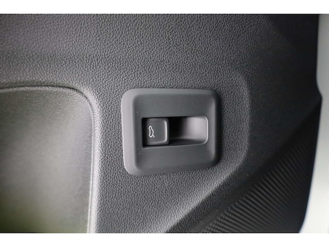 Volkswagen T-Roc 1.5 eTSI R-Line Style