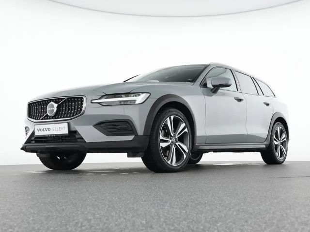 Volvo V60 AWD Plus