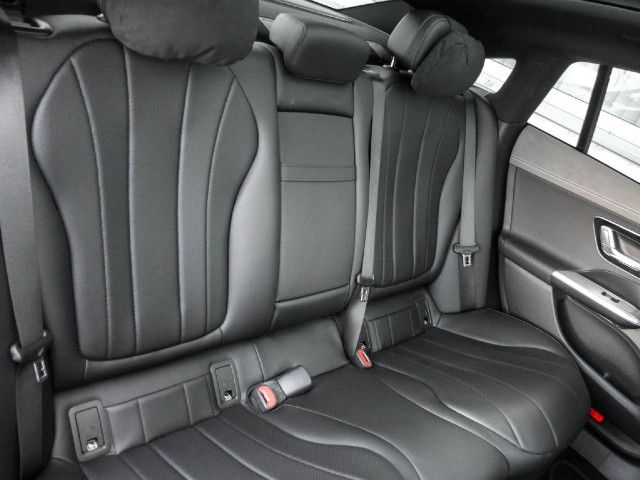 Mercedes-Benz EQE 300 Sedan