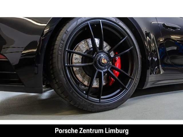 Porsche 992 Cabrio Carrera GTS