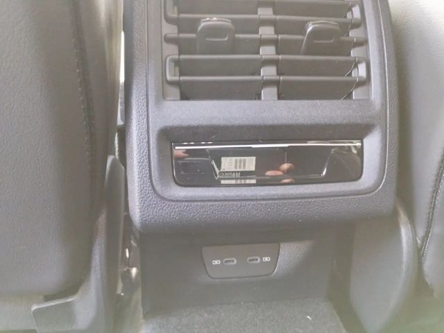 Volkswagen Golf Business Variant