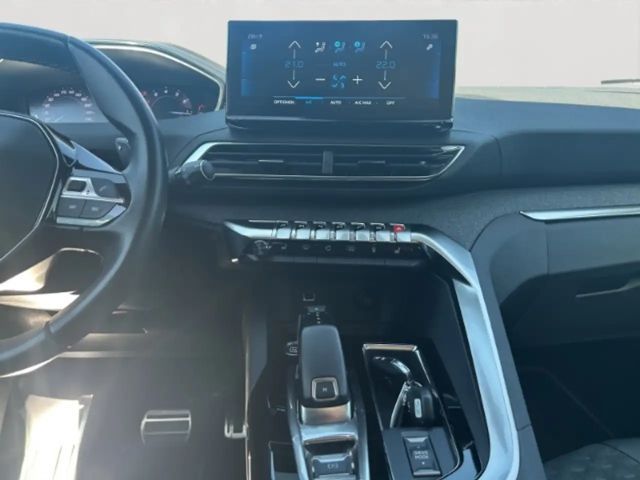 Peugeot 3008 Roadtrip 1.2 AT NAVI ALLWETTER PDC SHZ KAMERA