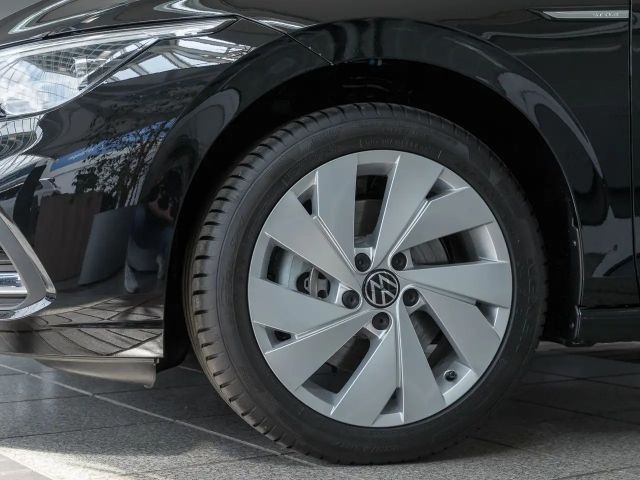 Volkswagen Golf 2.0 TDI DSG Style Variant