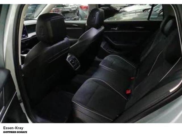 Volkswagen Passat 1.5 eTSI Business DSG