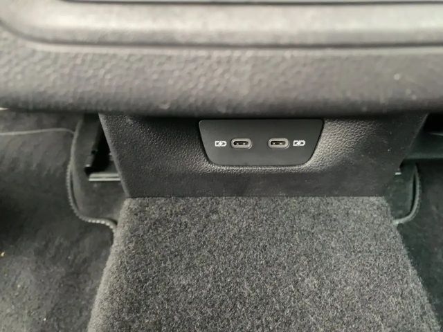 Volkswagen Golf DSG Life