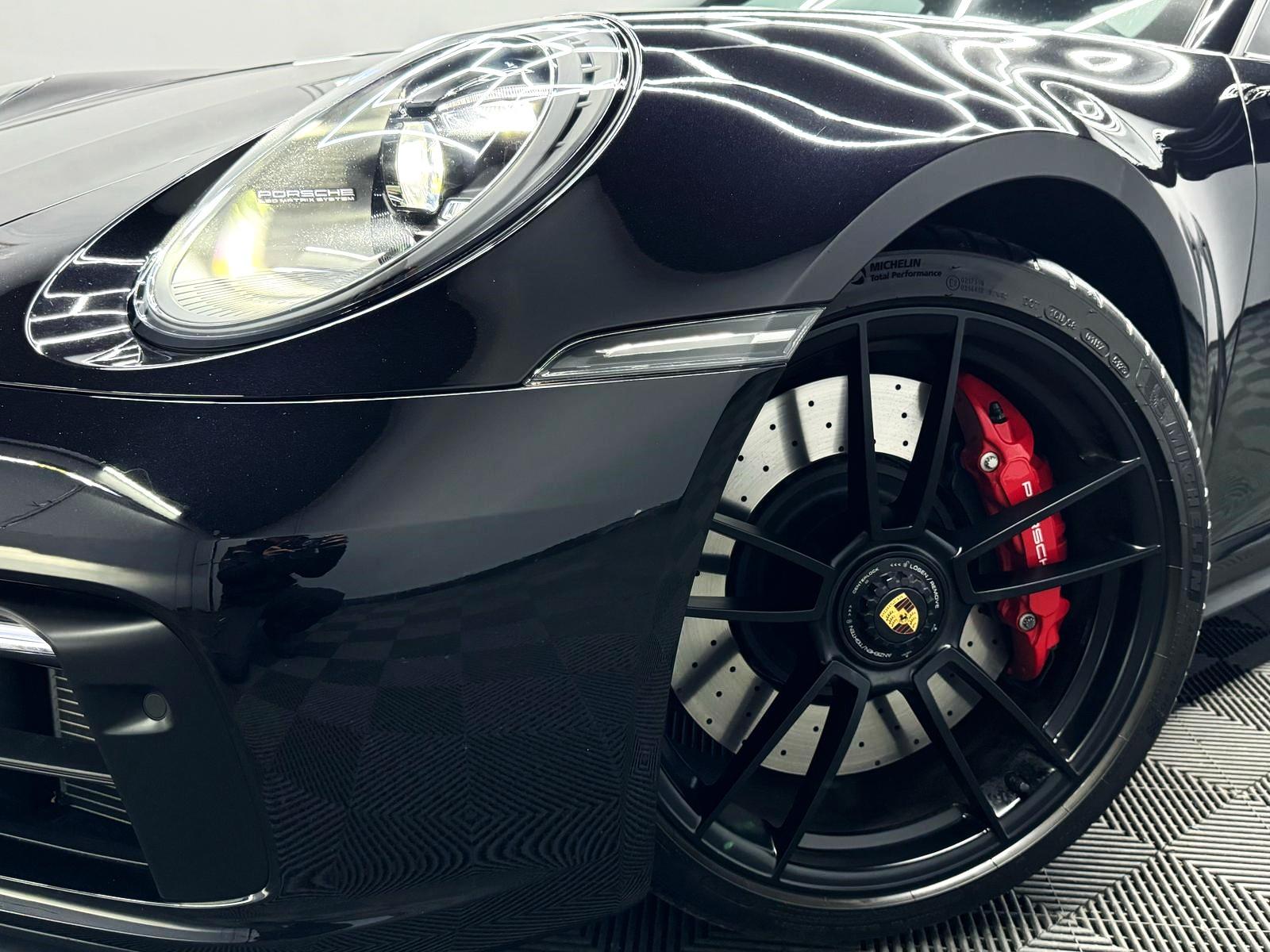 Porsche 911 4 992 Cabriolet Carrera GTS