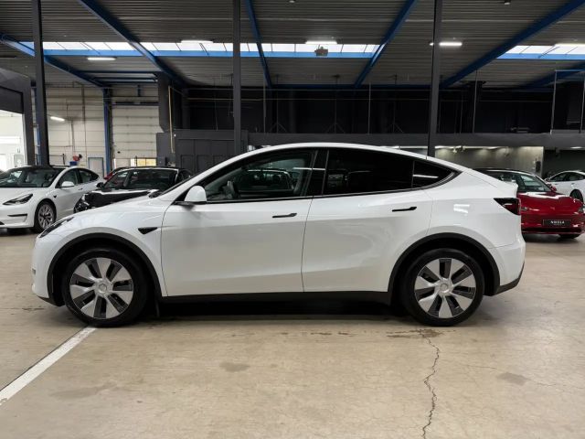 Tesla Model Y AWD Long Range