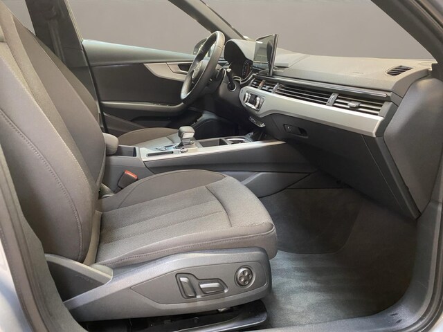 Audi A4 40 TFSI S-Tronic Sedan