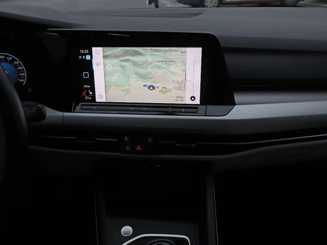 Volkswagen Golf Life Variant