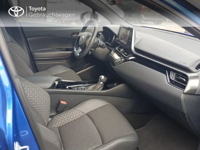 Toyota C-HR Hybride Team D