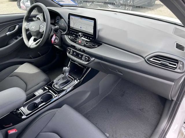 Hyundai i30 Advantage Hybrid T-GDi