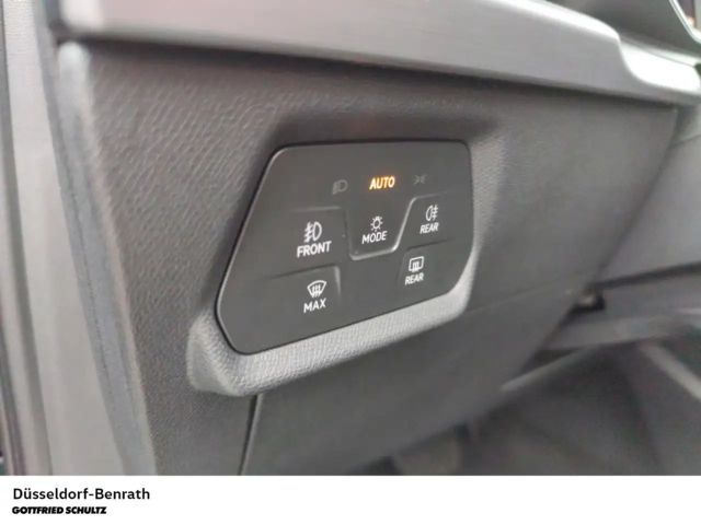 Seat Leon 1.5 eTSI DSG FR-lijn Sportstourer