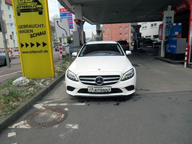 Mercedes-Benz C 200 AVANTGARDE C 200 d Sedan