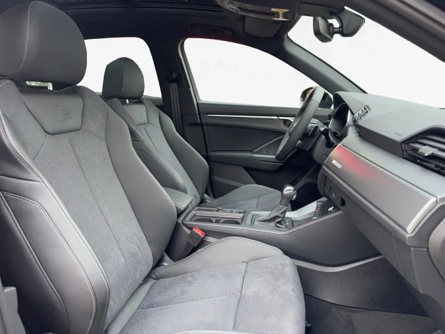 Audi Q3 35 TFSI S-Line S-Tronic