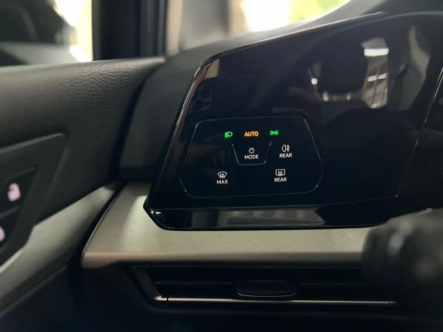 Volkswagen Golf 2.0 TDI Golf VIII Life Variant