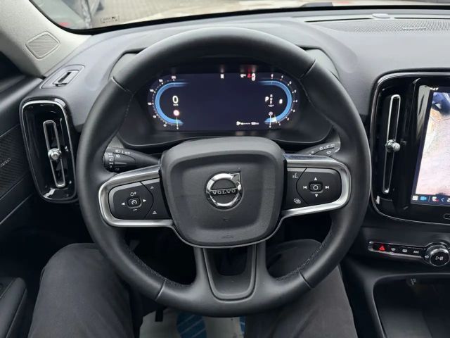Volvo XC40 Dark Plus