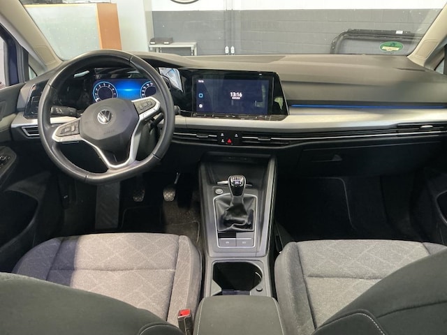 Volkswagen Golf 1.0 TSI Life Variant