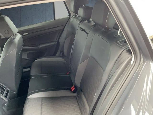 Volkswagen Golf 1.5 TSI Variant