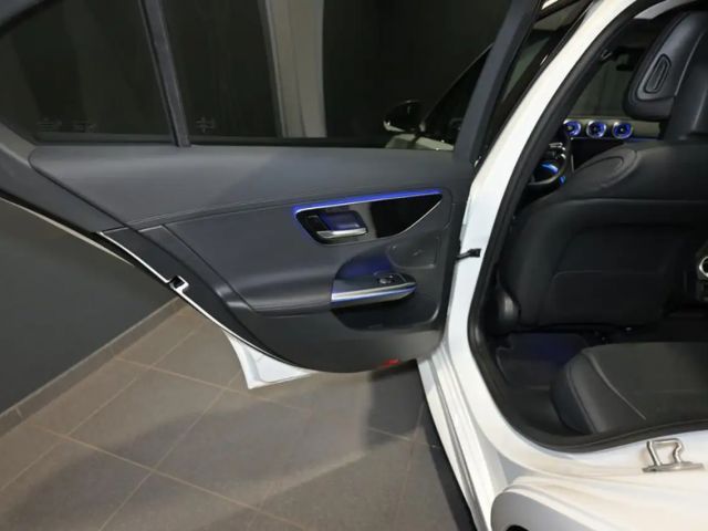 Mercedes-Benz C 180 AMG Line Sedan