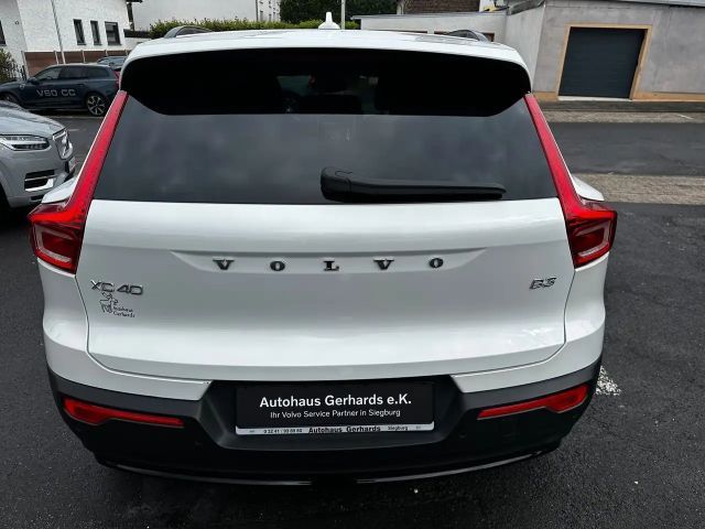 Volvo XC40 Dark Plus