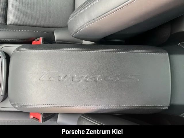 Porsche 992 4S Coupé Targa