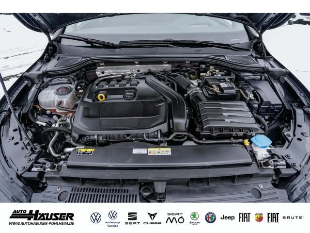 Volkswagen Golf 1.5 eTSI DSG Golf VIII Style